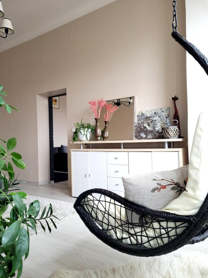 Cozy 2 Room Apartment In The Oldtown Of クライペダ エクステリア 写真