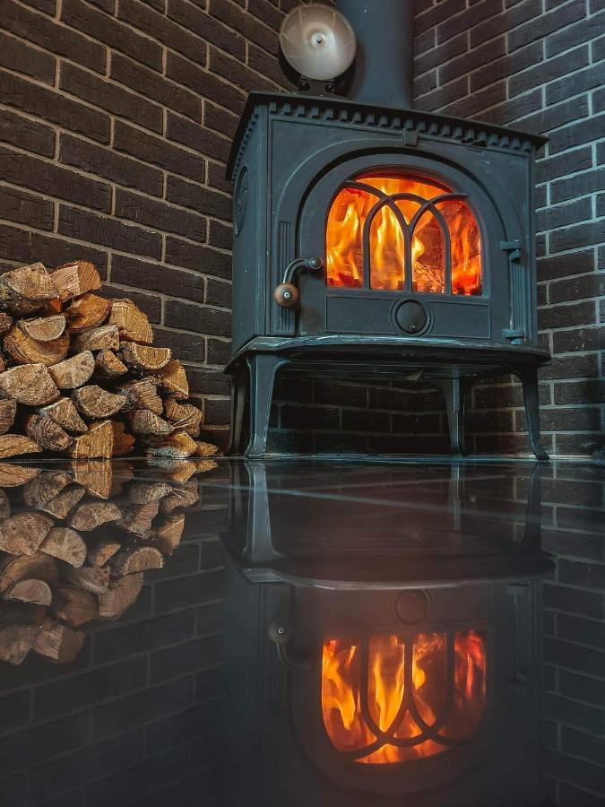 Cozy 2 Room Apartment In The Oldtown Of クライペダ エクステリア 写真