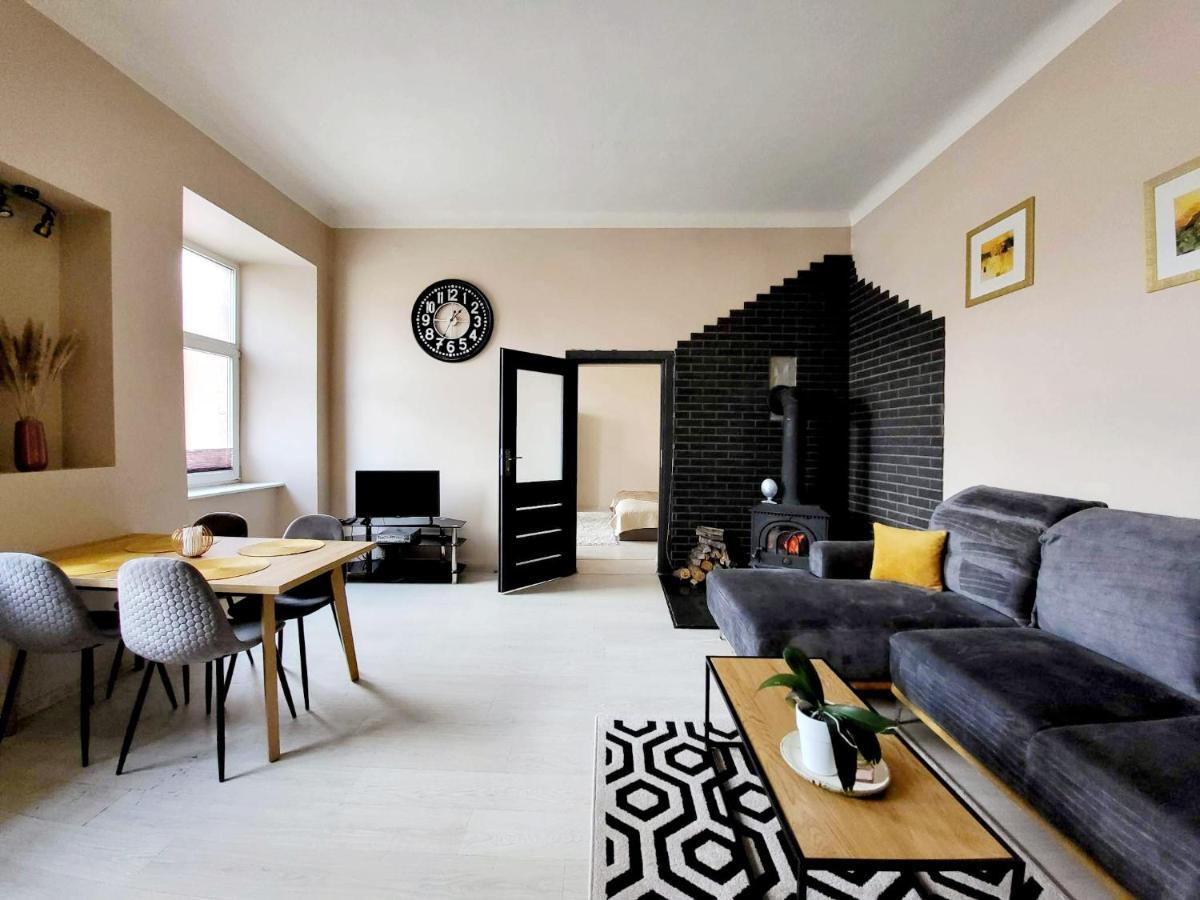 Cozy 2 Room Apartment In The Oldtown Of クライペダ エクステリア 写真